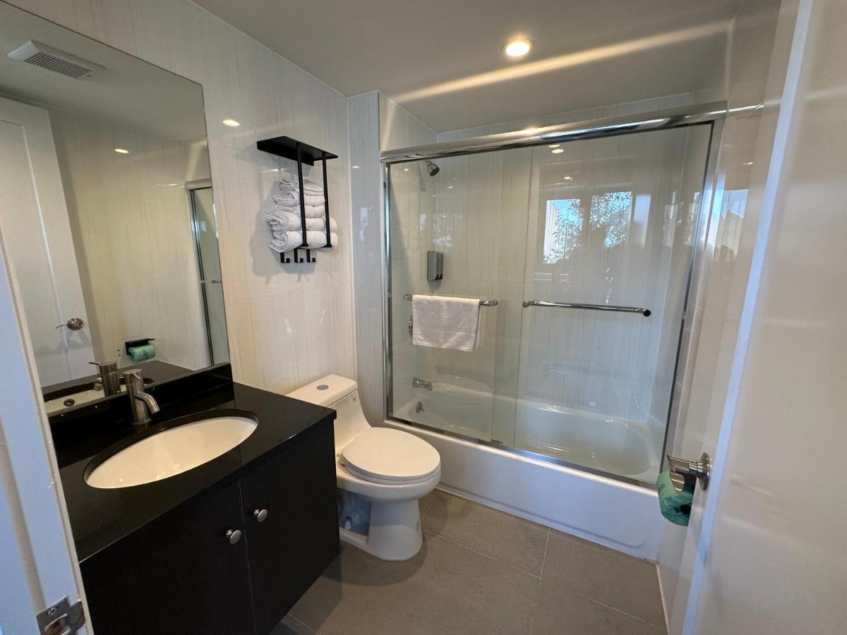 Regal Inn & Suites New York Laguardia Hotel ภายนอก รูปภาพ