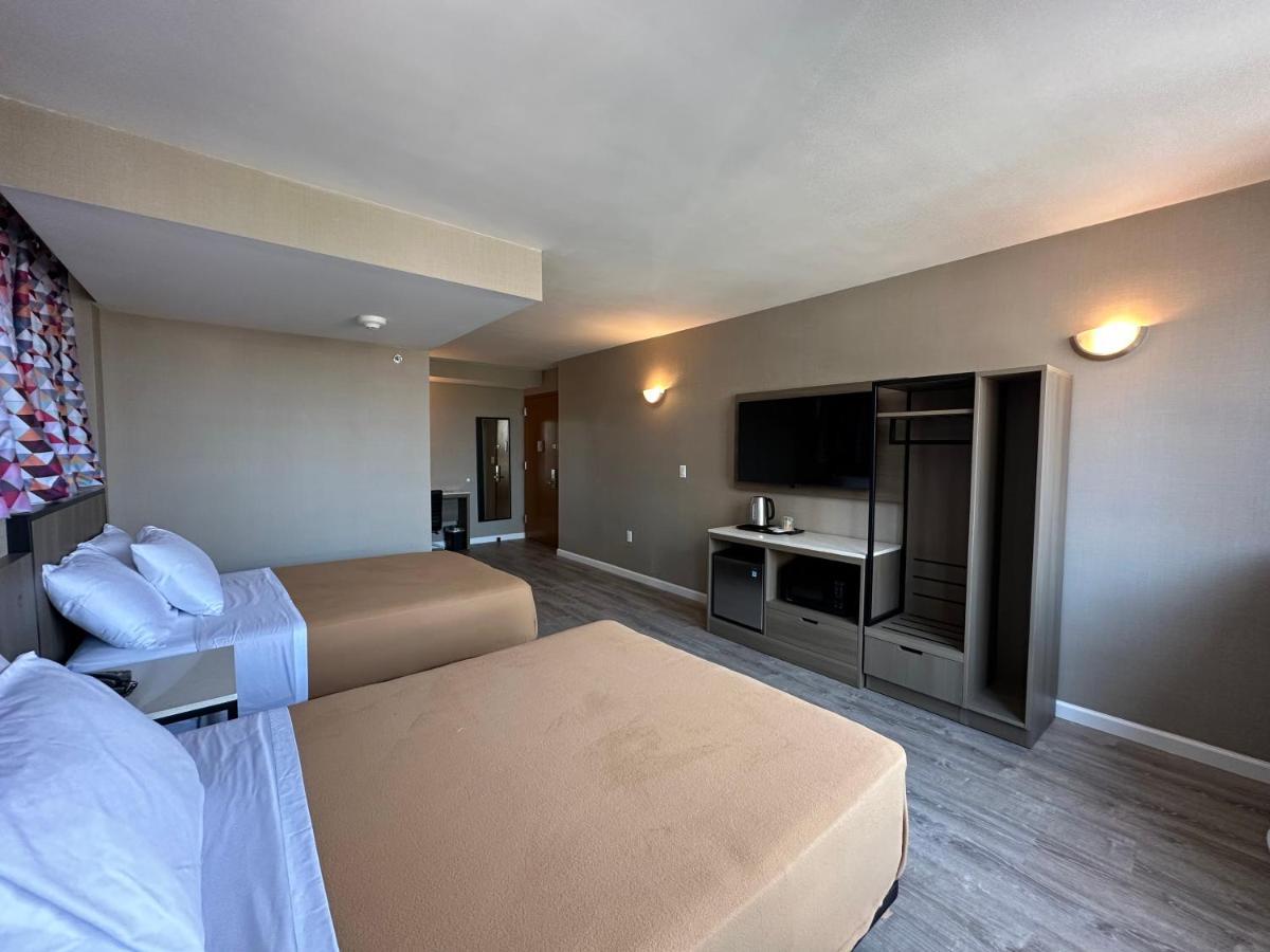 Regal Inn & Suites New York Laguardia Hotel ภายนอก รูปภาพ